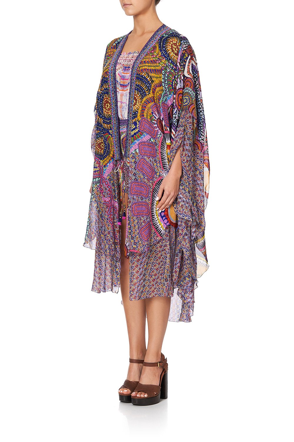 SCALLOPED EDGE LAYER WARLU DREAMING