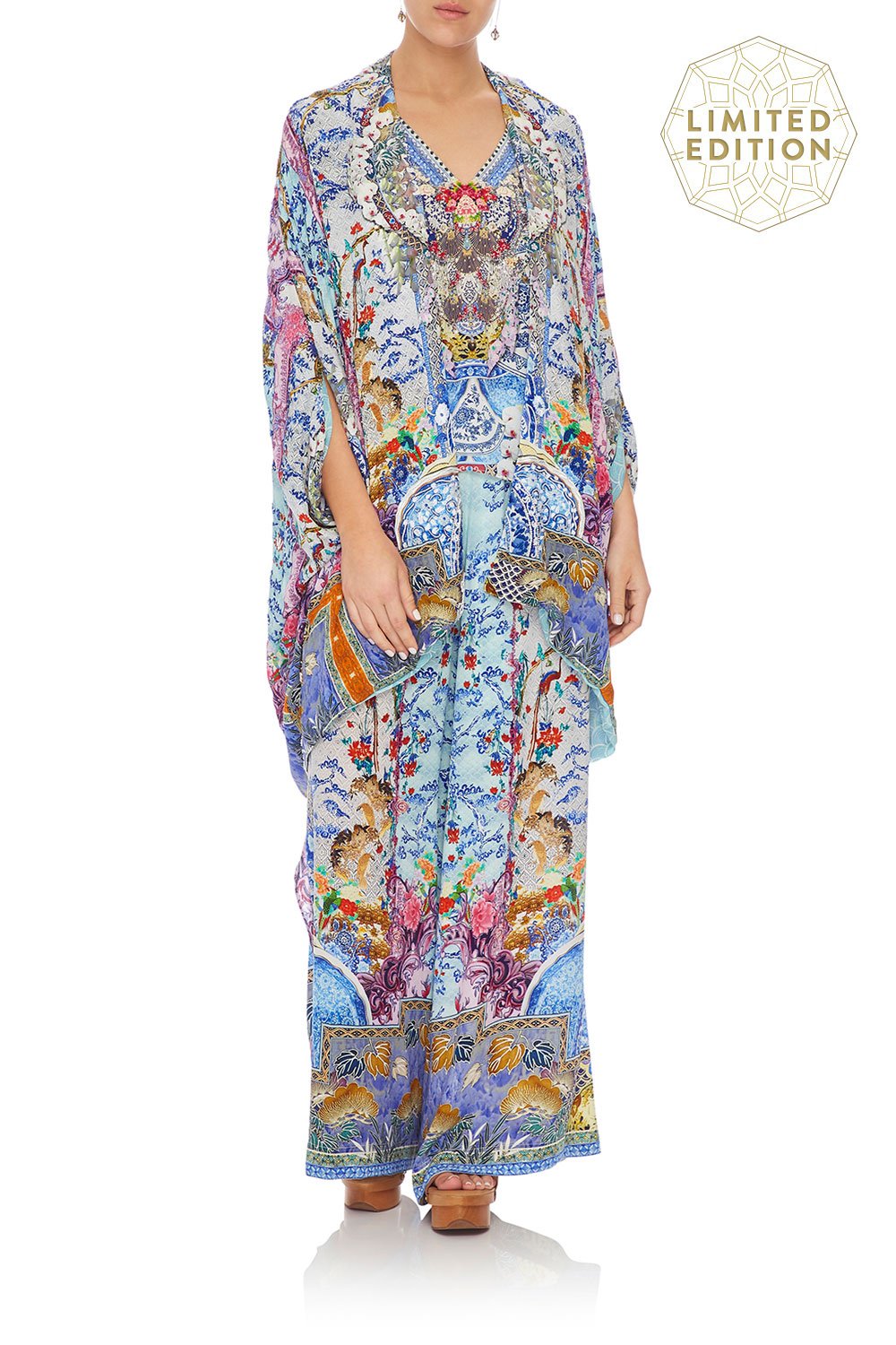 TIE FRONT CAPE GEISHA GATEWAYS