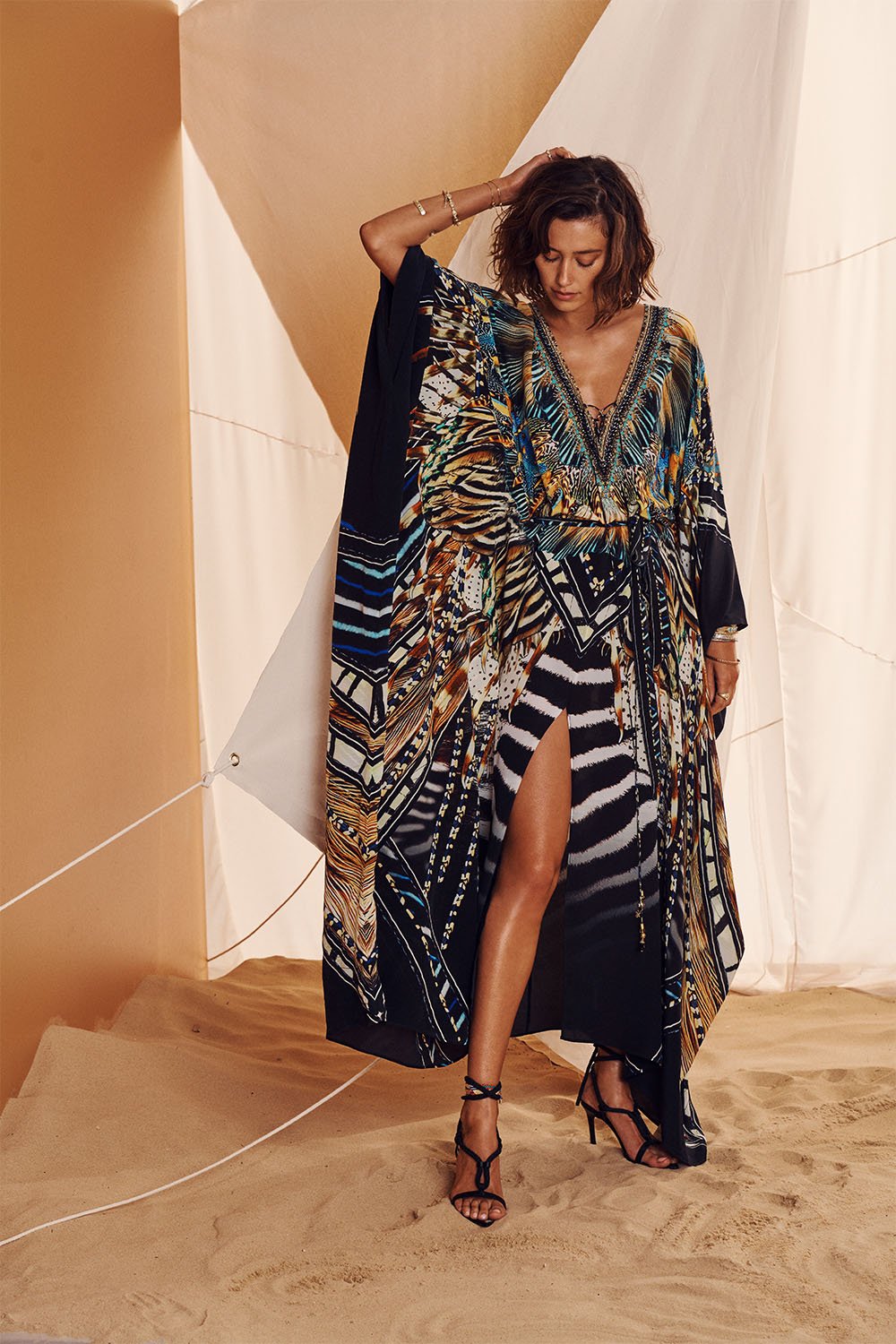 SPLIT HEM LACE UP KAFTAN LOST PARADISE