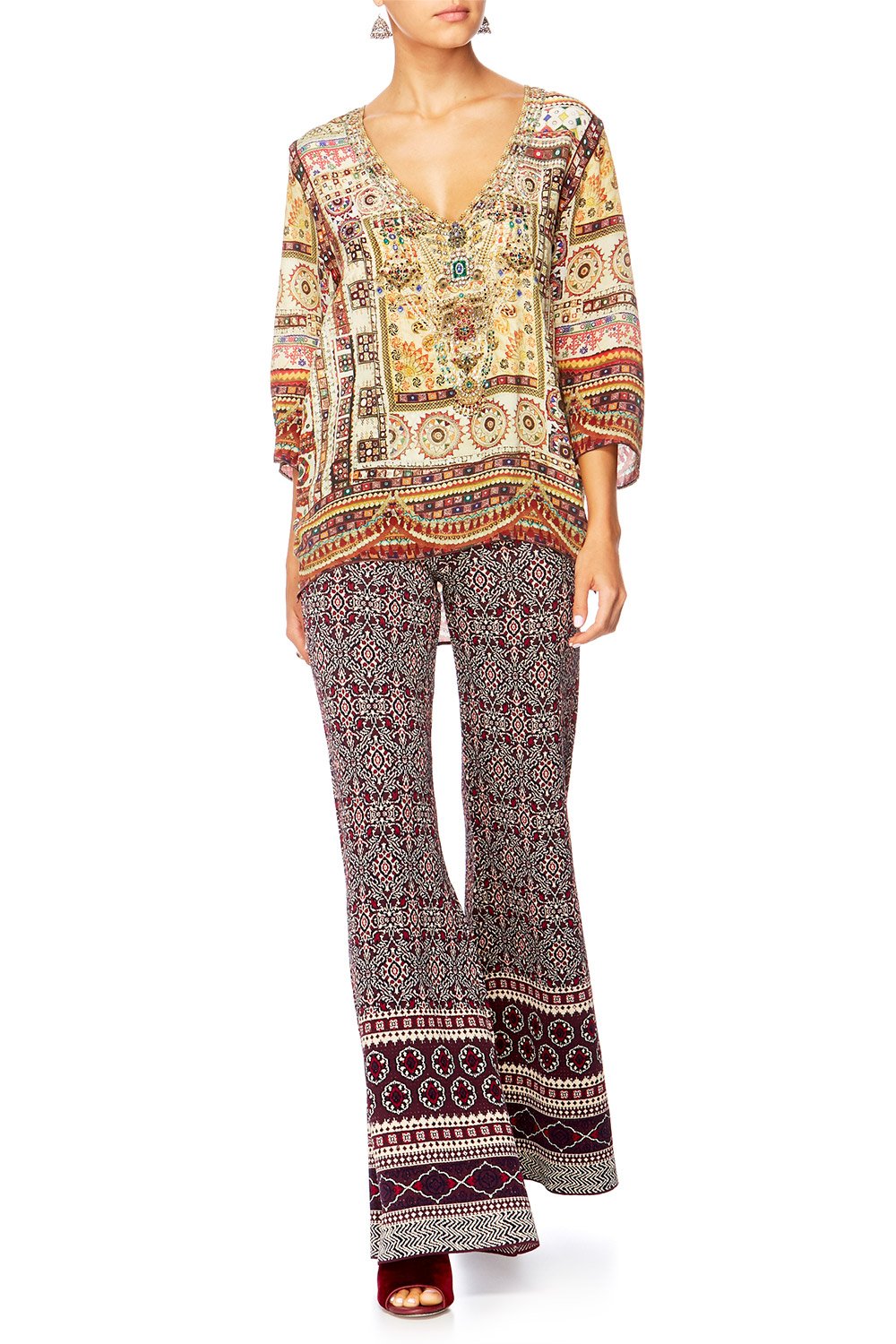 INDIANA FRANKS V-NECK OVERSIZED BLOUSE