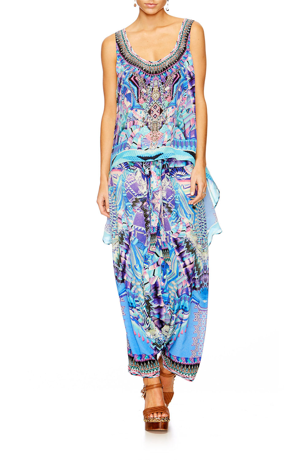 THREADS OF COSMOS SCOOP NECK TOP WITH LONG BACK