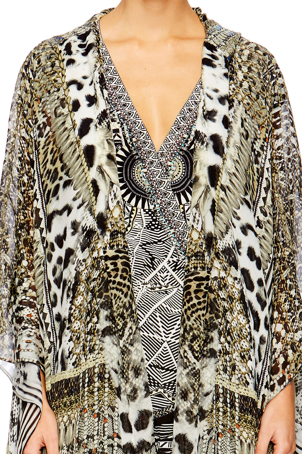 ANIMAL INSTINCT OVERSISED ROBE