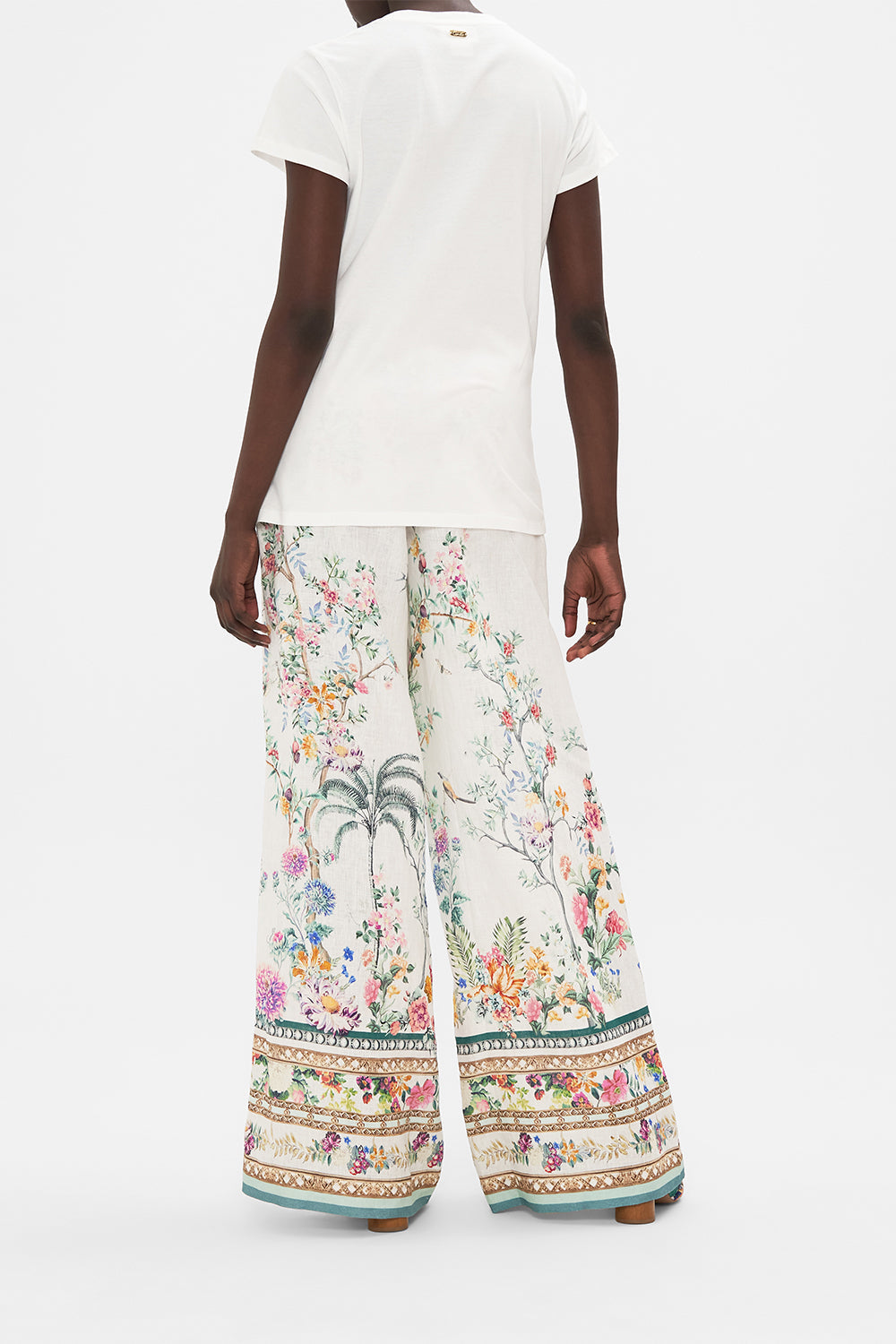 CAMILLA slim fit graphic t shirt in plumes and Parterres print