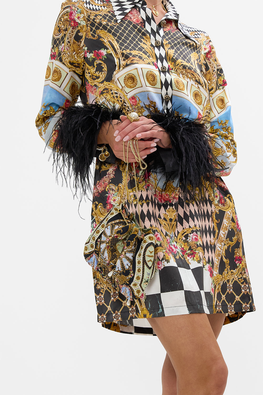 The CAMILLA DRAWSTRING POUCH WITH CHAIN STRAP MONARCHY MANIA in our  print.