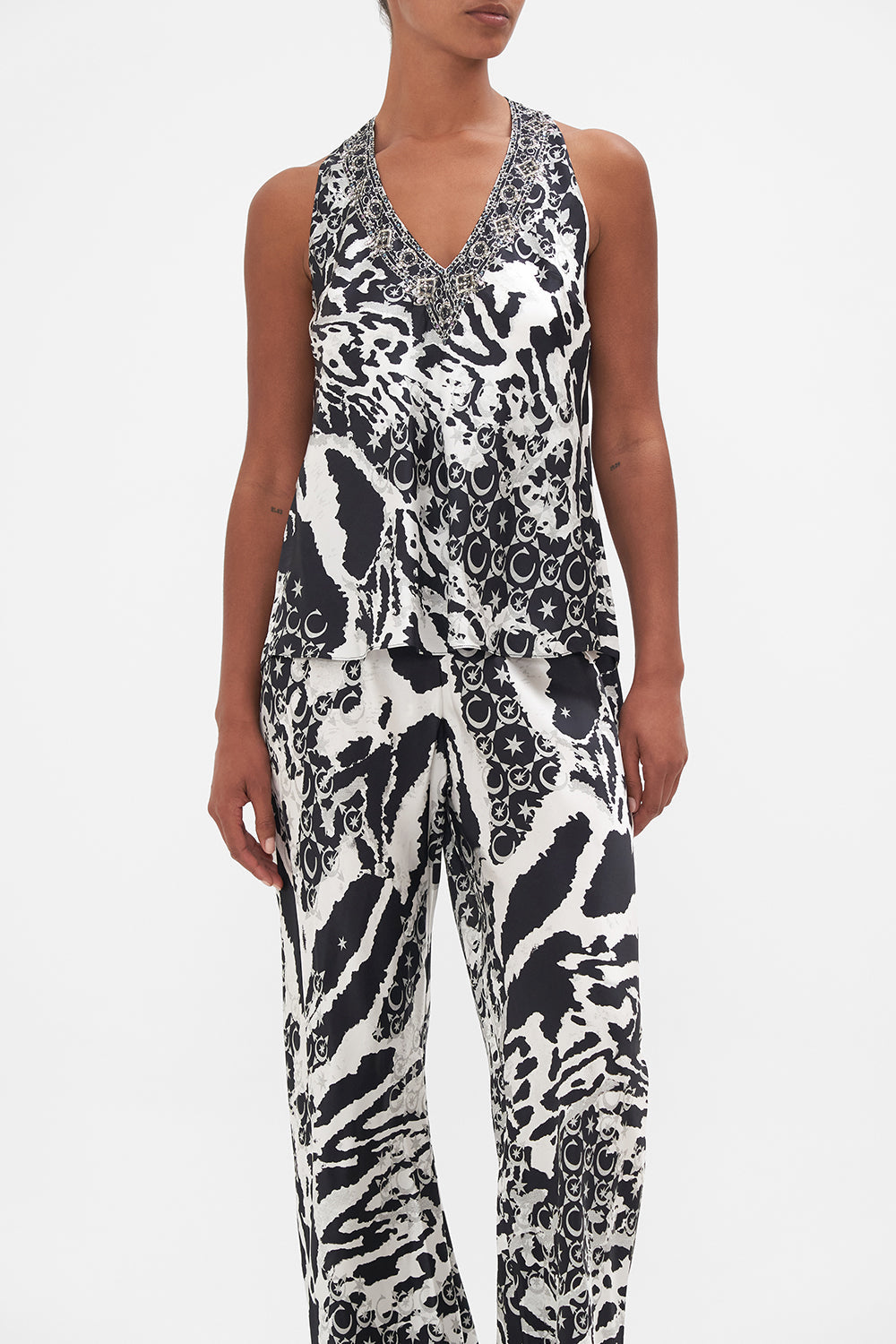 V NECK TOP WITH KNOT BACK FELINE FANTASY