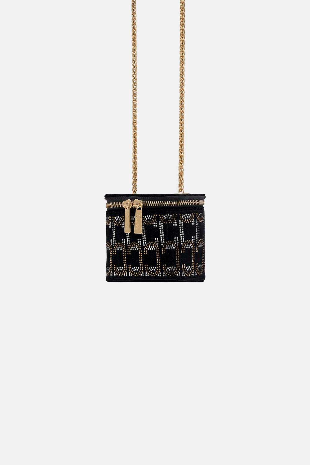 The CAMILLA MINI BOX BAG SOLID BLACK in our  print.