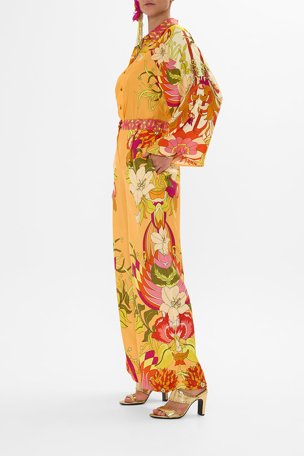The CAMILLA WIDE LEG WAISTED PANT THE FLOWER CHILD SOCIETY in our  print.