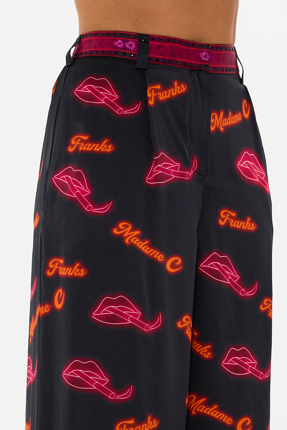 The CAMILLA WIDE LEG WAISTED PANT ELECTRIC LOVELAND in our  print.