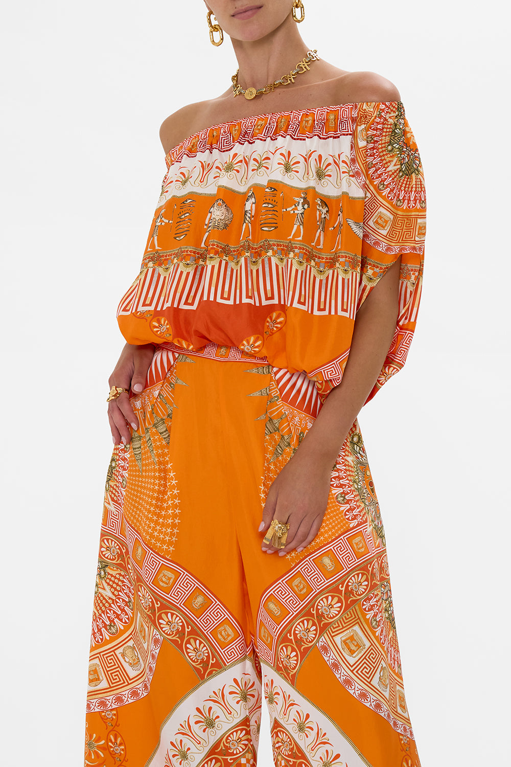 OFF SHOULDER ELASTIC TOP THE OBELISK GATE