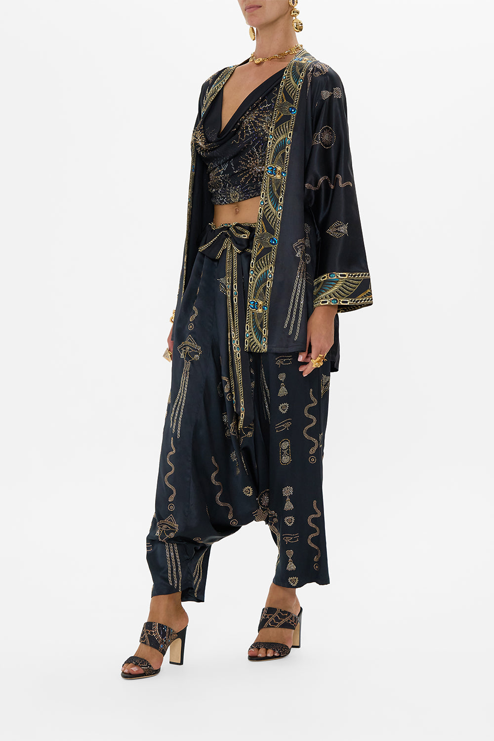 SHORT BATWING LAYER CALL ME CLEOPATRA