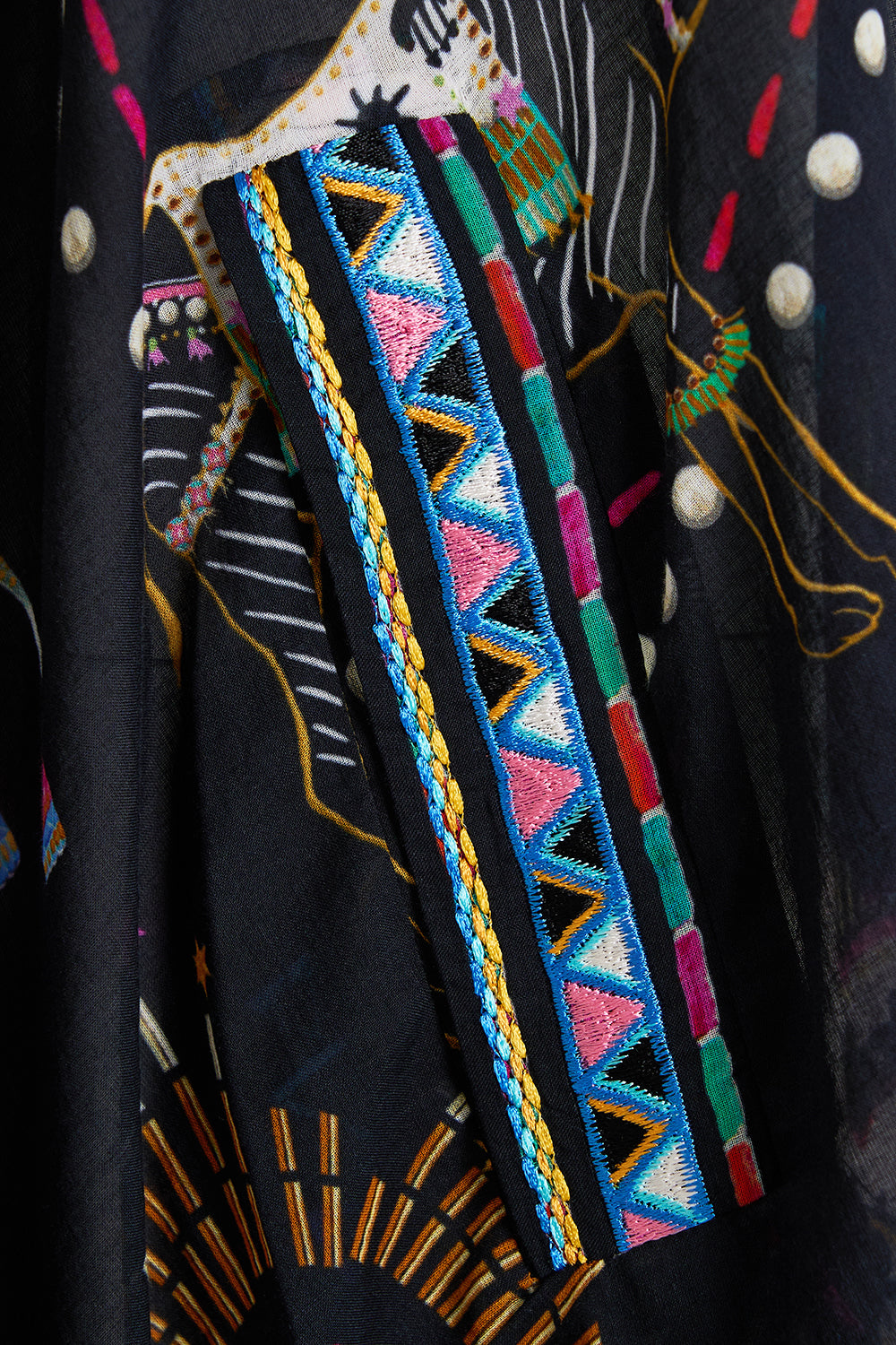 V NECK KAFTAN WITH FRONT WELT POCKETS NUBIAN NIGHTS