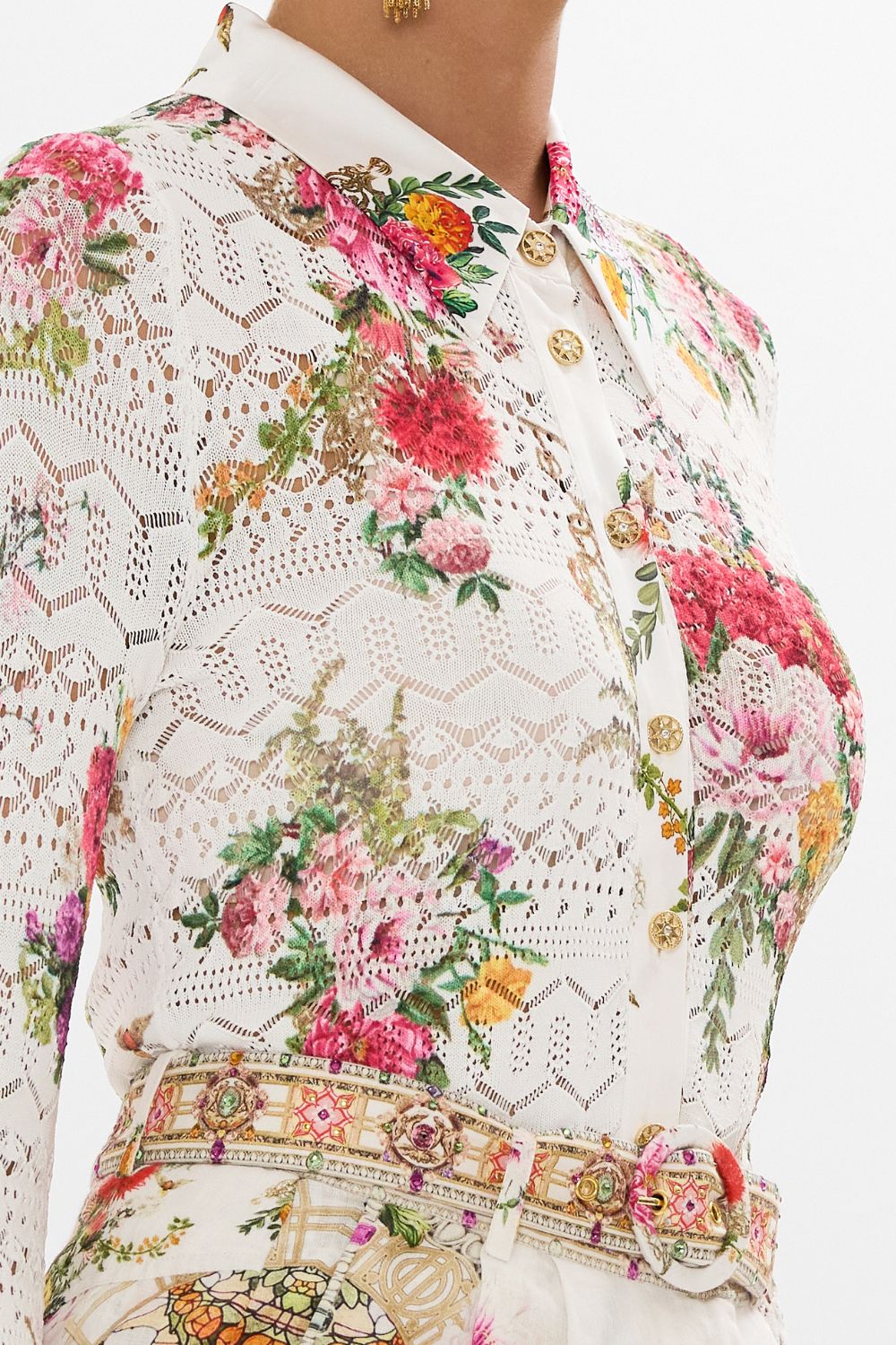 The CAMILLA SILK SPLICED KNIT SHIRT EGYPTIAN ROSE in our  print.