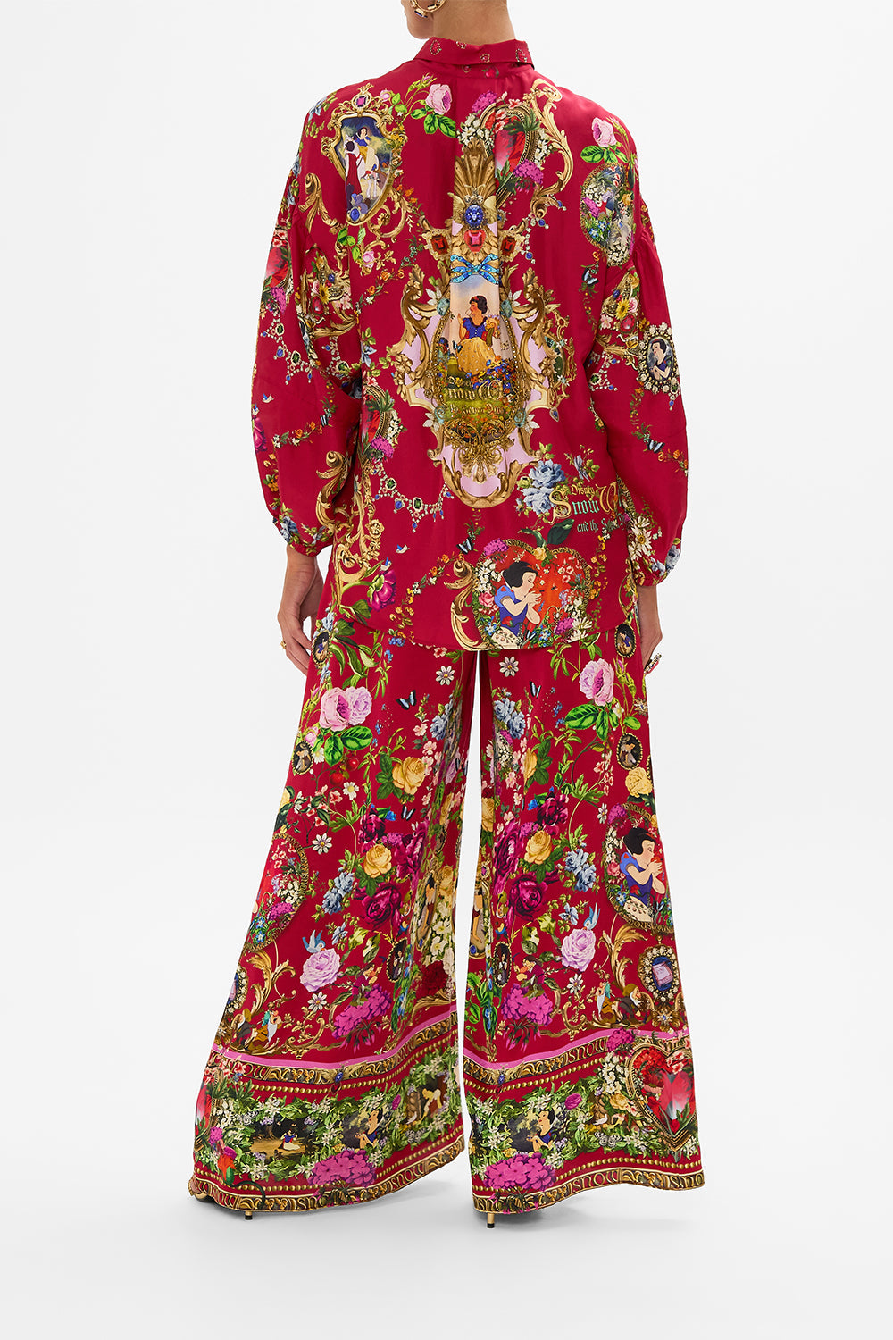 Disney CAMILLA silk blouse in Just One Bite Snow White print