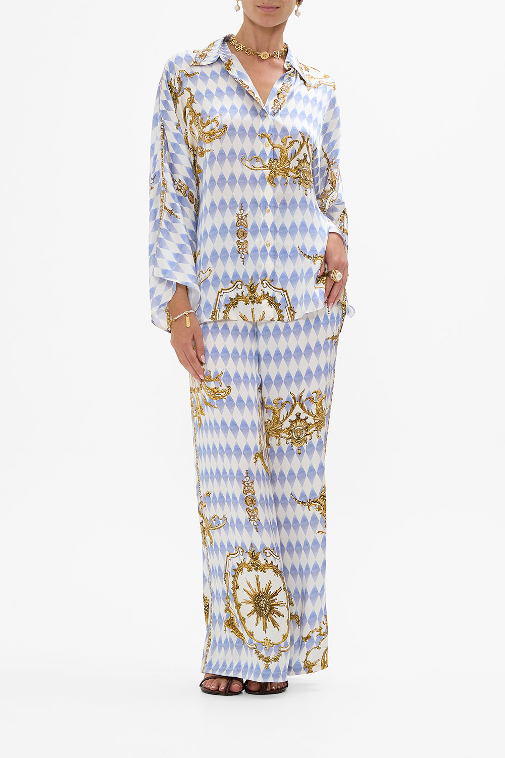 The CAMILLA WIDE SLEEVE BLOUSE THRONE GAMES in our THRONE GAMES print.
