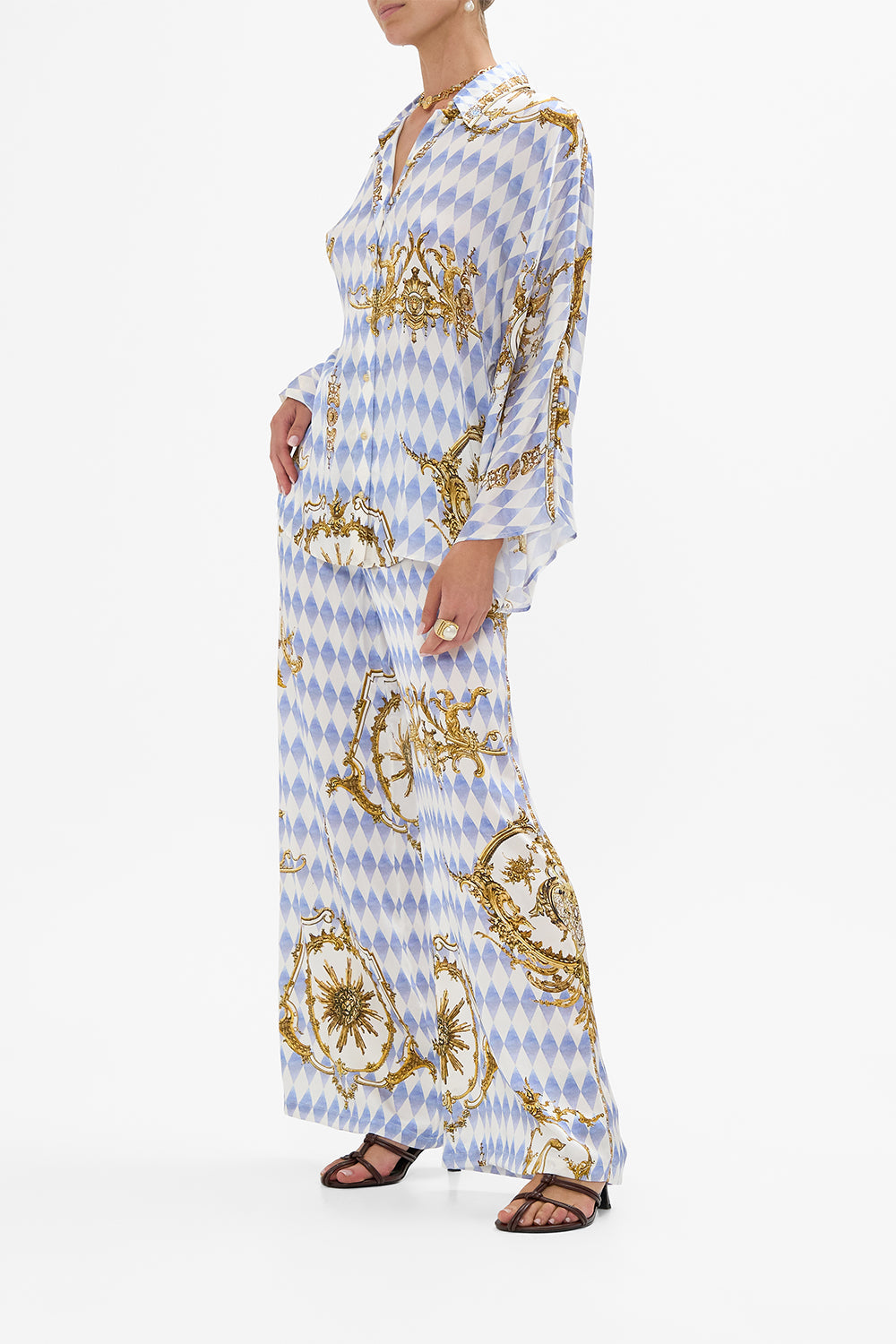 The CAMILLA WIDE SLEEVE BLOUSE THRONE GAMES in our  print.