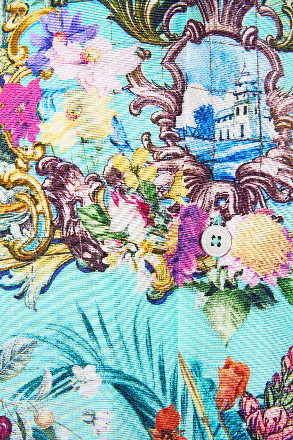 The CAMILLA SHORT SLEEVE CAMP COLLARED SHIRT GARDENS OF QUELUZ in our  print.