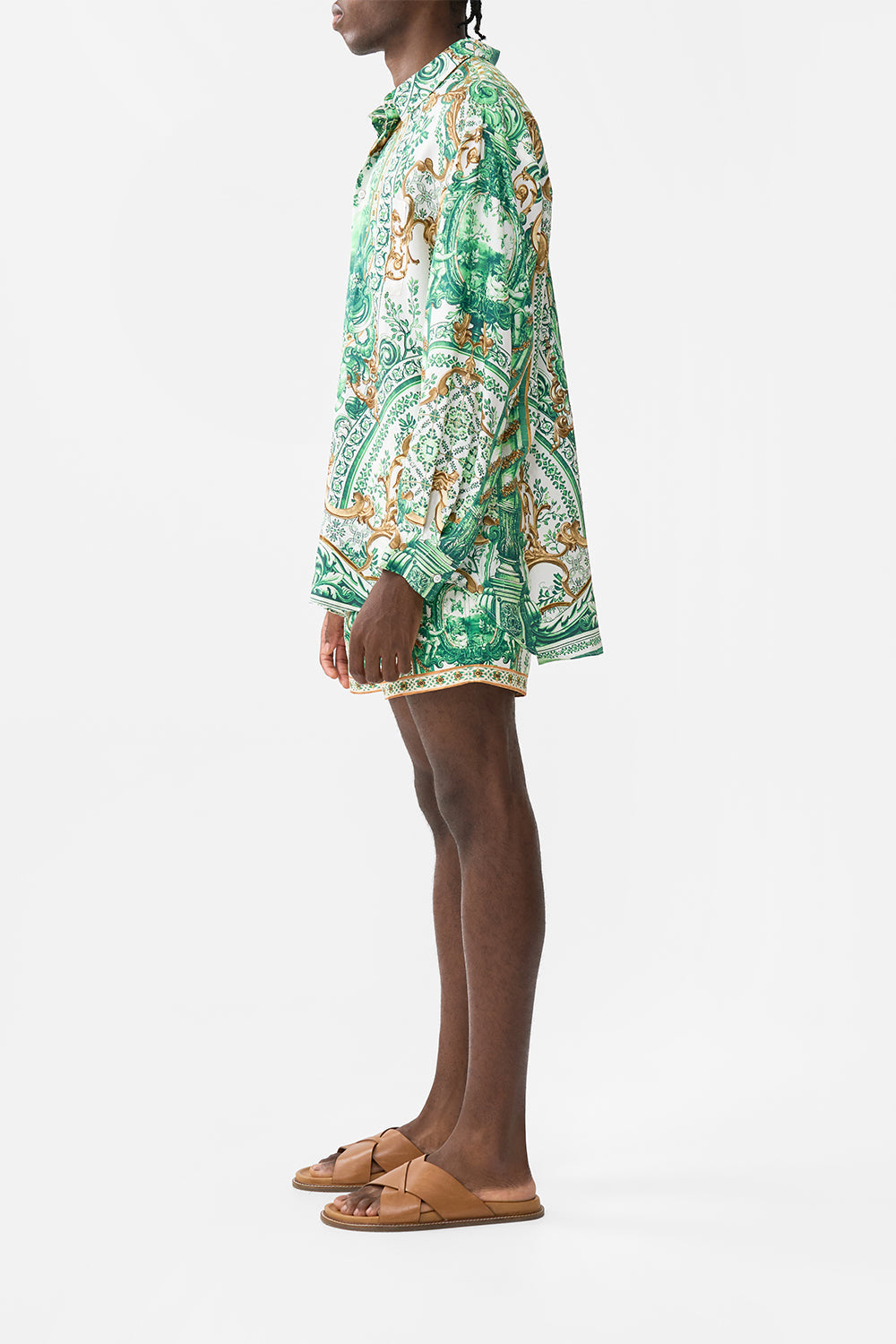 OVERSIZED SHIRT CORRIDOR OF CALM