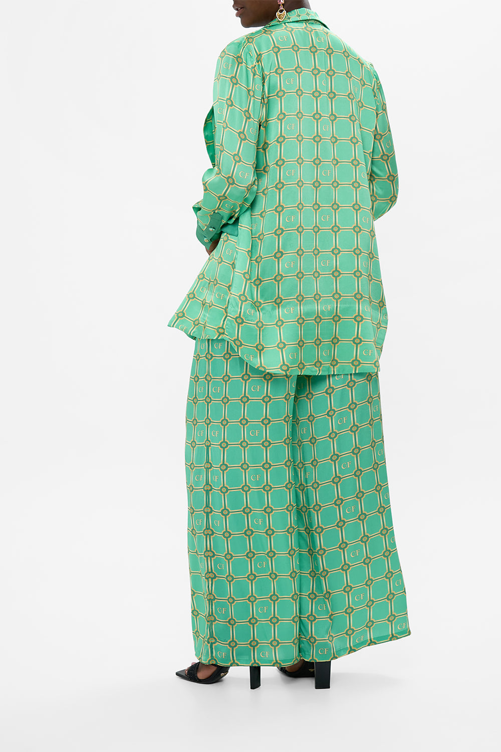 The CAMILLA STRAIGHT LEG PANT PESTANA PANORAMA in our  print.