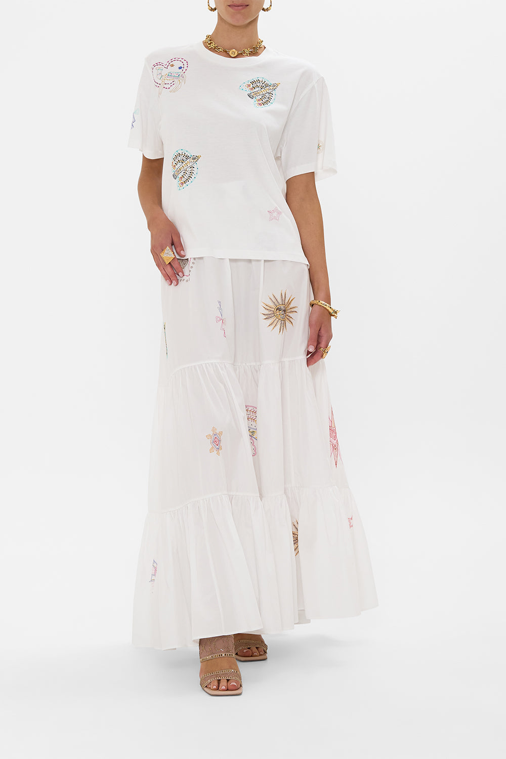 The CAMILLA CLASSIC TEE LIVING IN COLOUR in our LIVING IN COLOUR print.