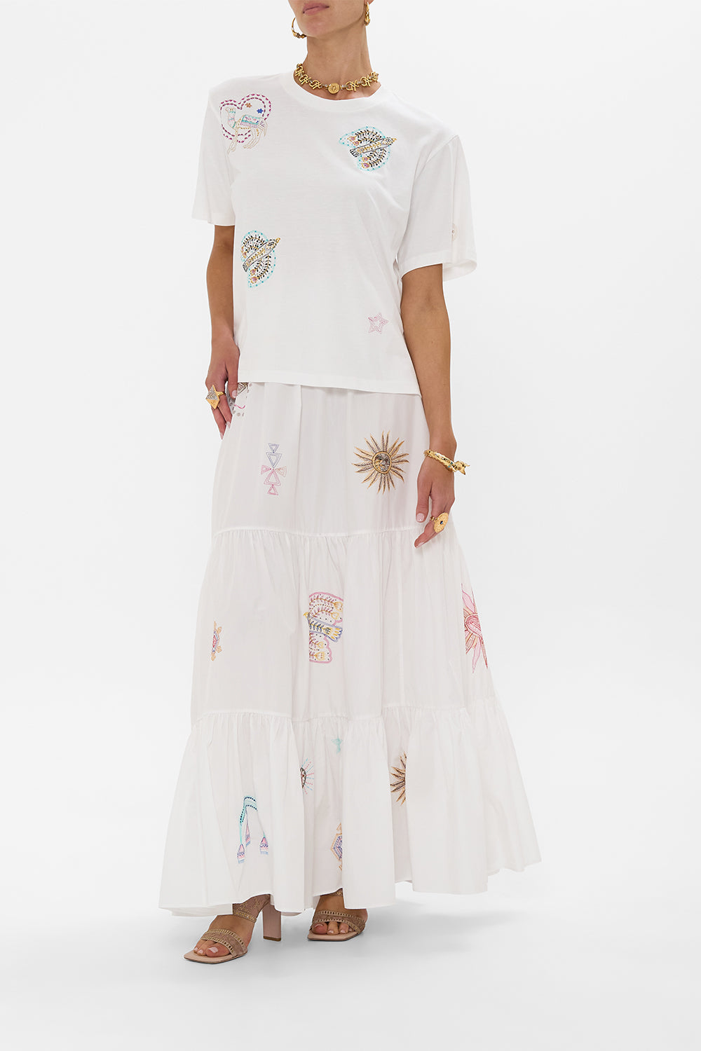 The CAMILLA CLASSIC TEE LIVING IN COLOUR in our  print.