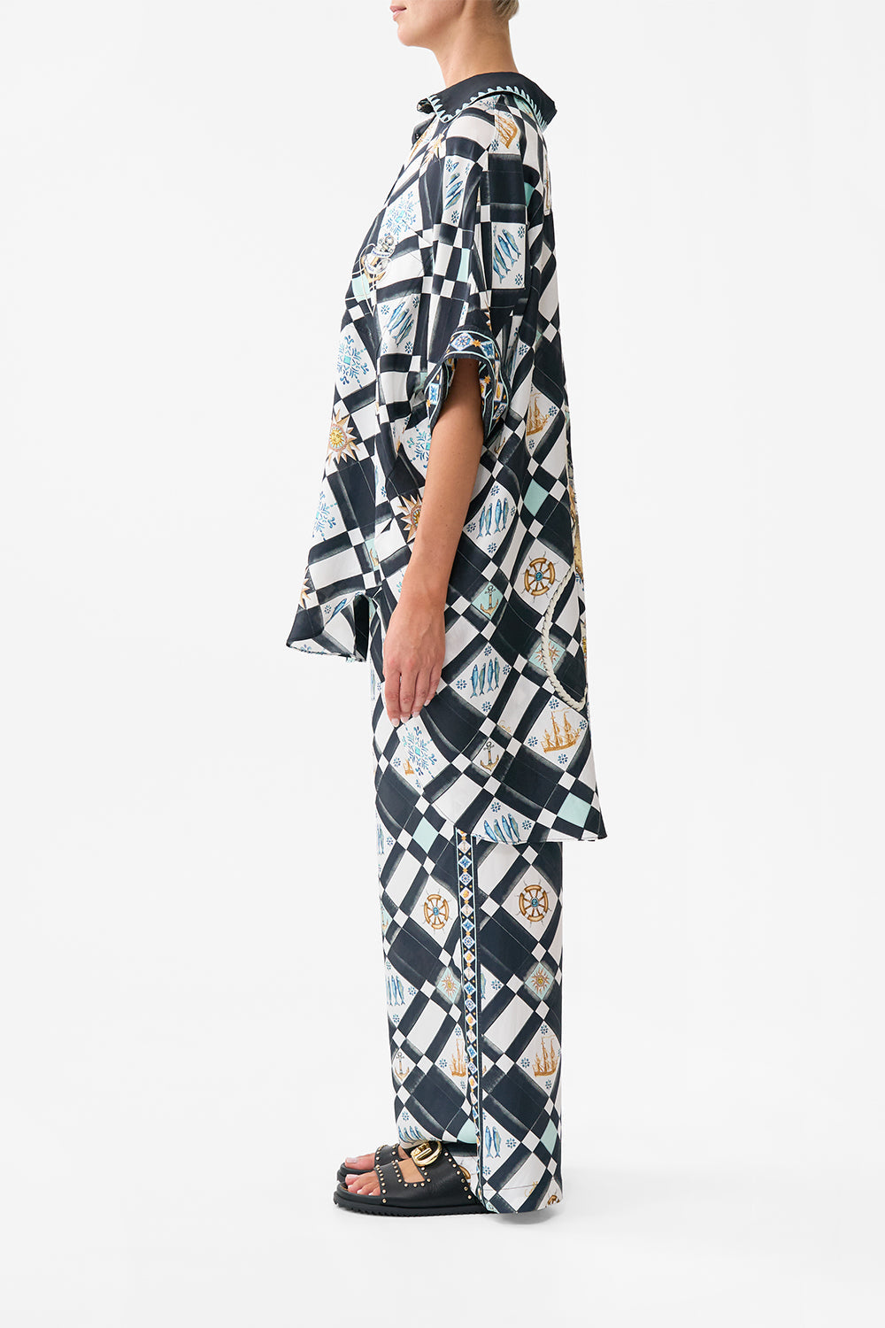 The CAMILLA OVERSIZED POCKET TUNIC FOLK AFLOAT in our  print.