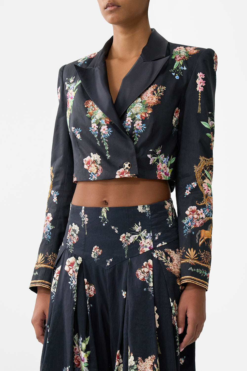 The CAMILLA CROPPED TAILORED DOUBLE BREASTED JACKET NOBLE ENDEAVOURS in our  print.