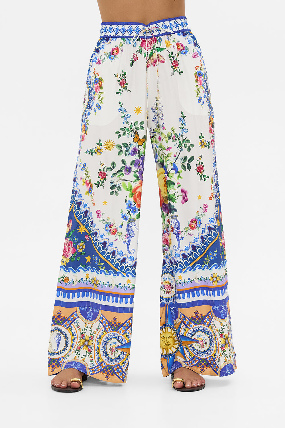 The CAMILLA STRAIGHT LEG PANT TILES DARLS in our  print.