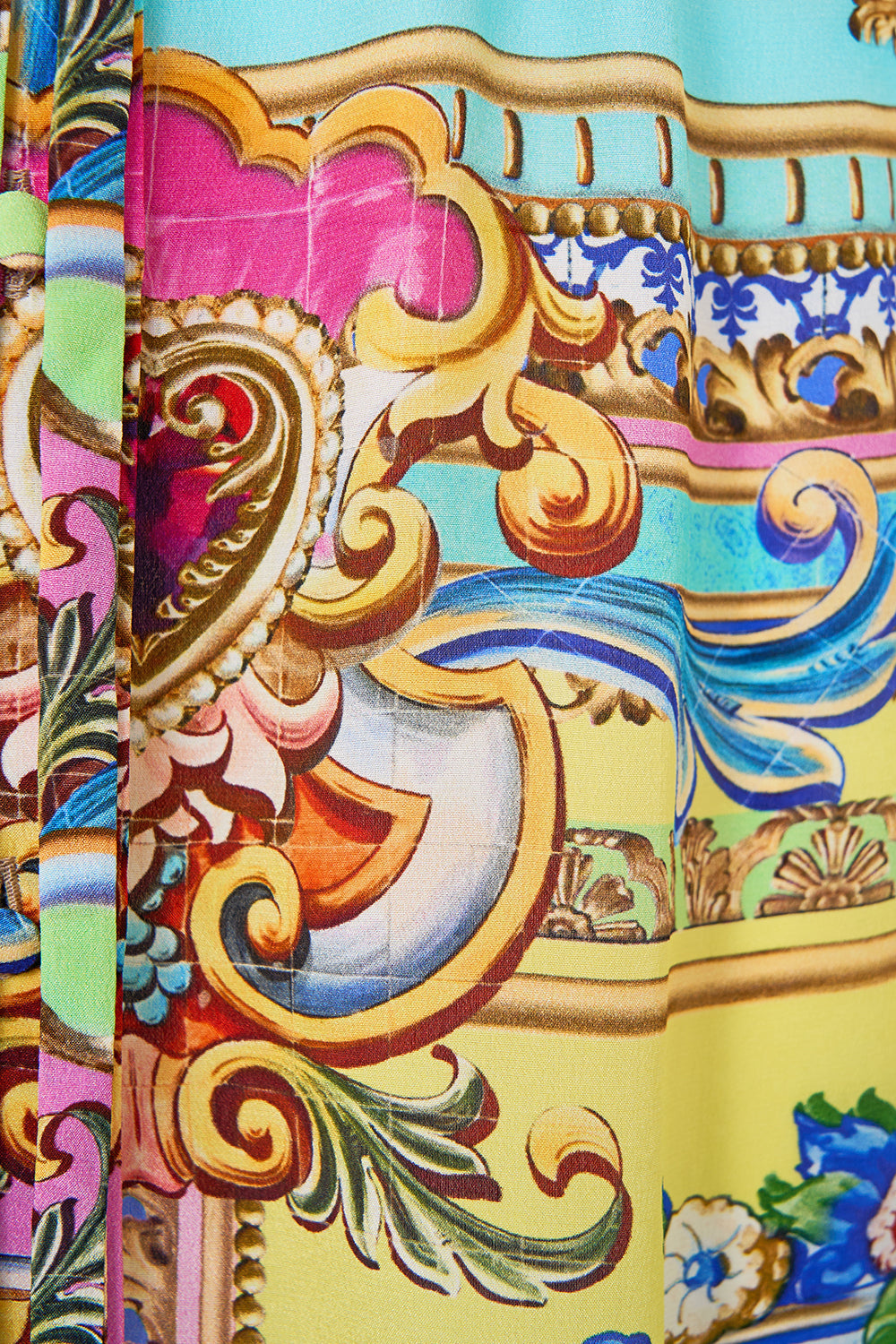 The CAMILLA SLEEVELESS SHIRTDRESS SPIRIT OF SANTA MARIA in our  print.