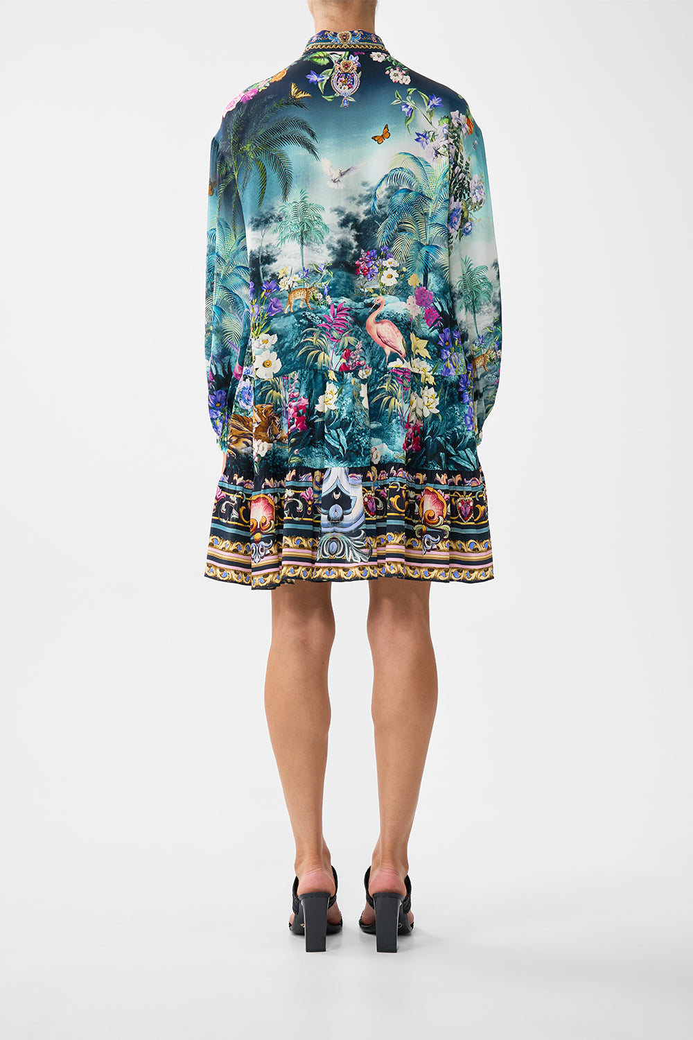 The CAMILLA LONG SLEEVE TIERED SHORT DRESS BASKED IN BAROQUE in our  print.