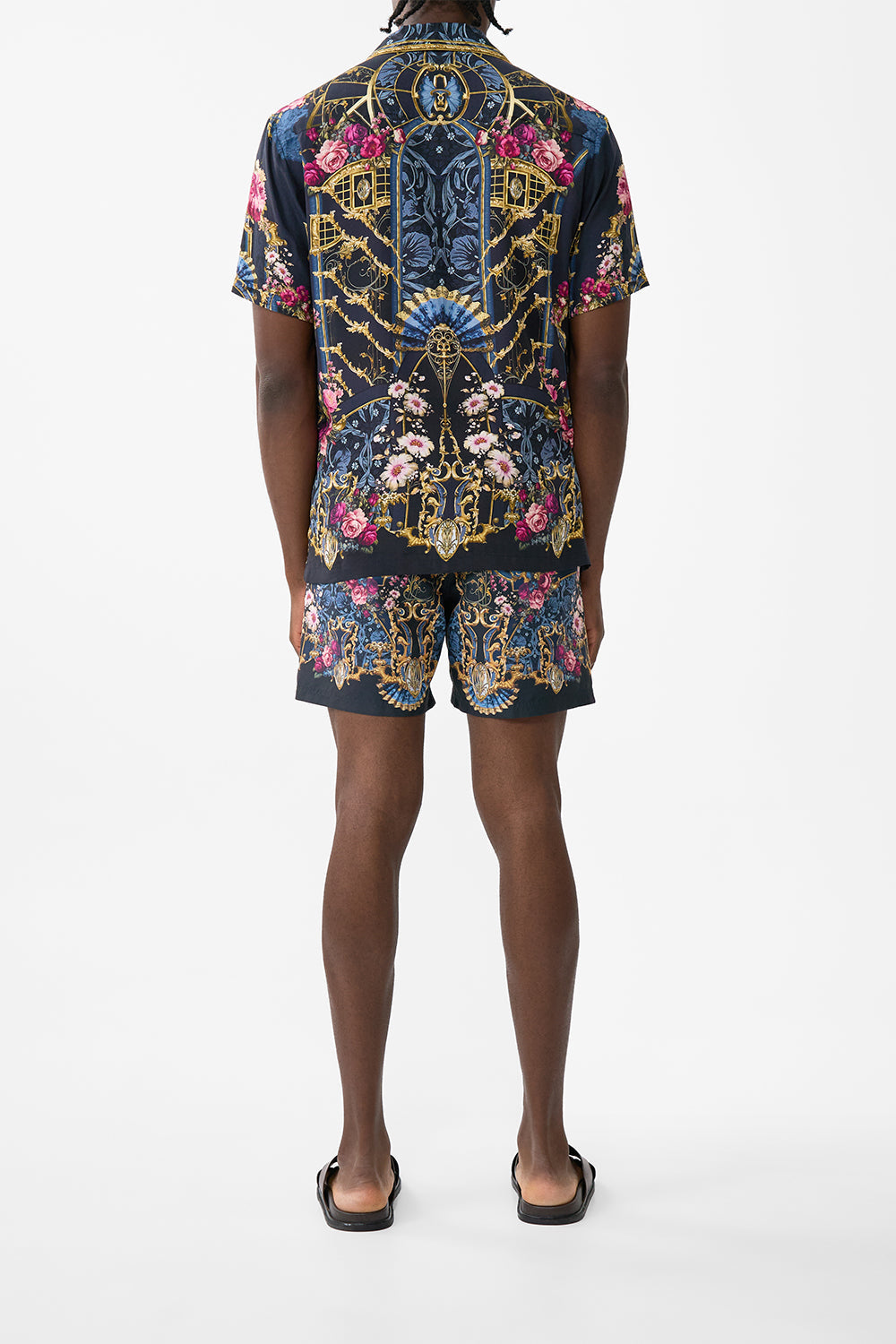 The CAMILLA SHORT SLEEVE CAMP COLLARED SHIRT ORNATE ON A PLATE in our  print.
