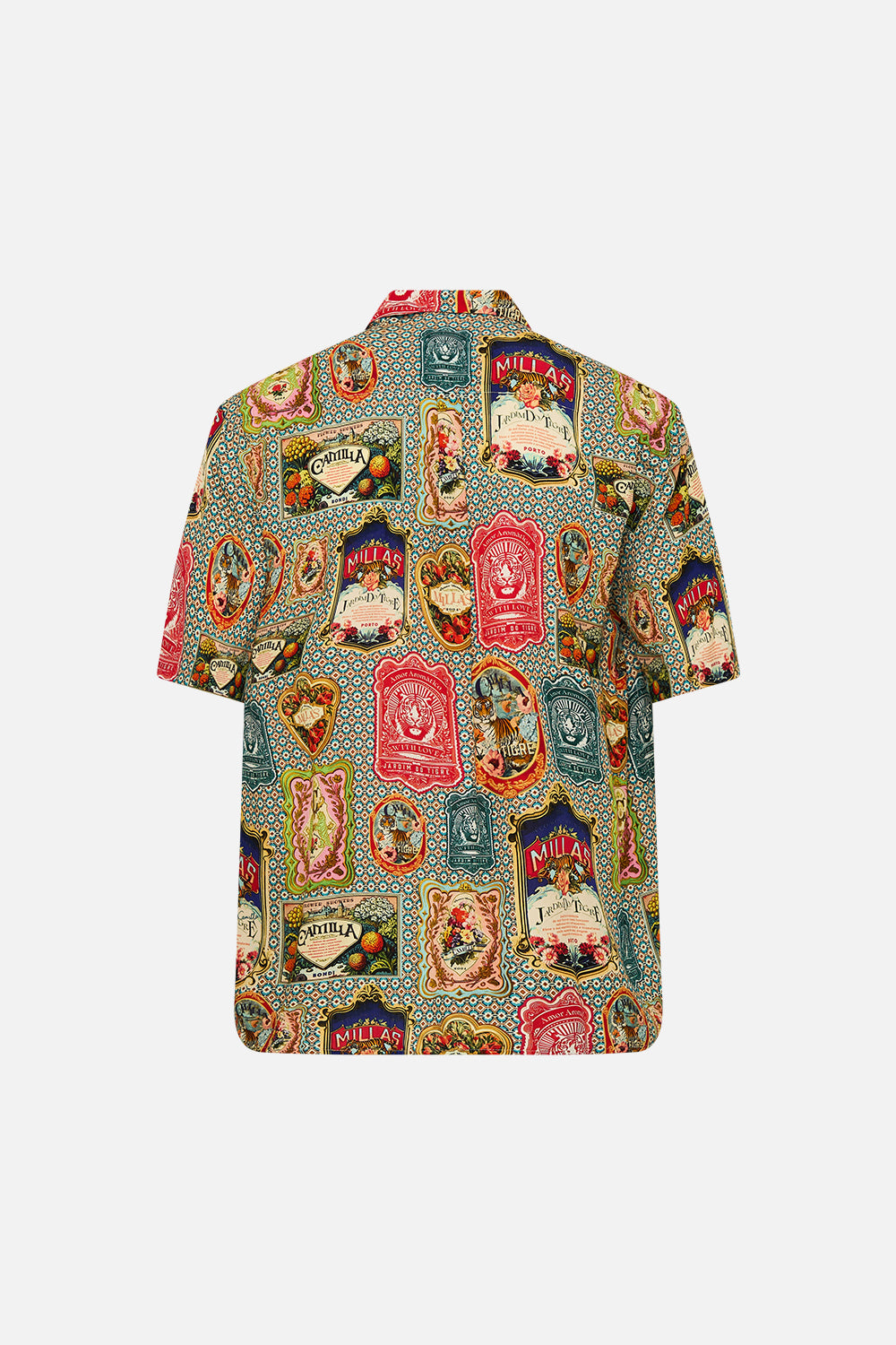 The CAMILLA SHORT SLEEVE OVERSIZED SHIRT SOAP OPERA in our  print.
