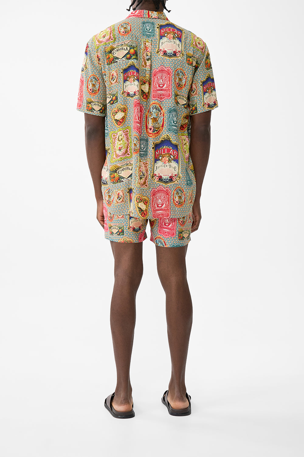 The CAMILLA SHORT SLEEVE OVERSIZED SHIRT SOAP OPERA in our  print.