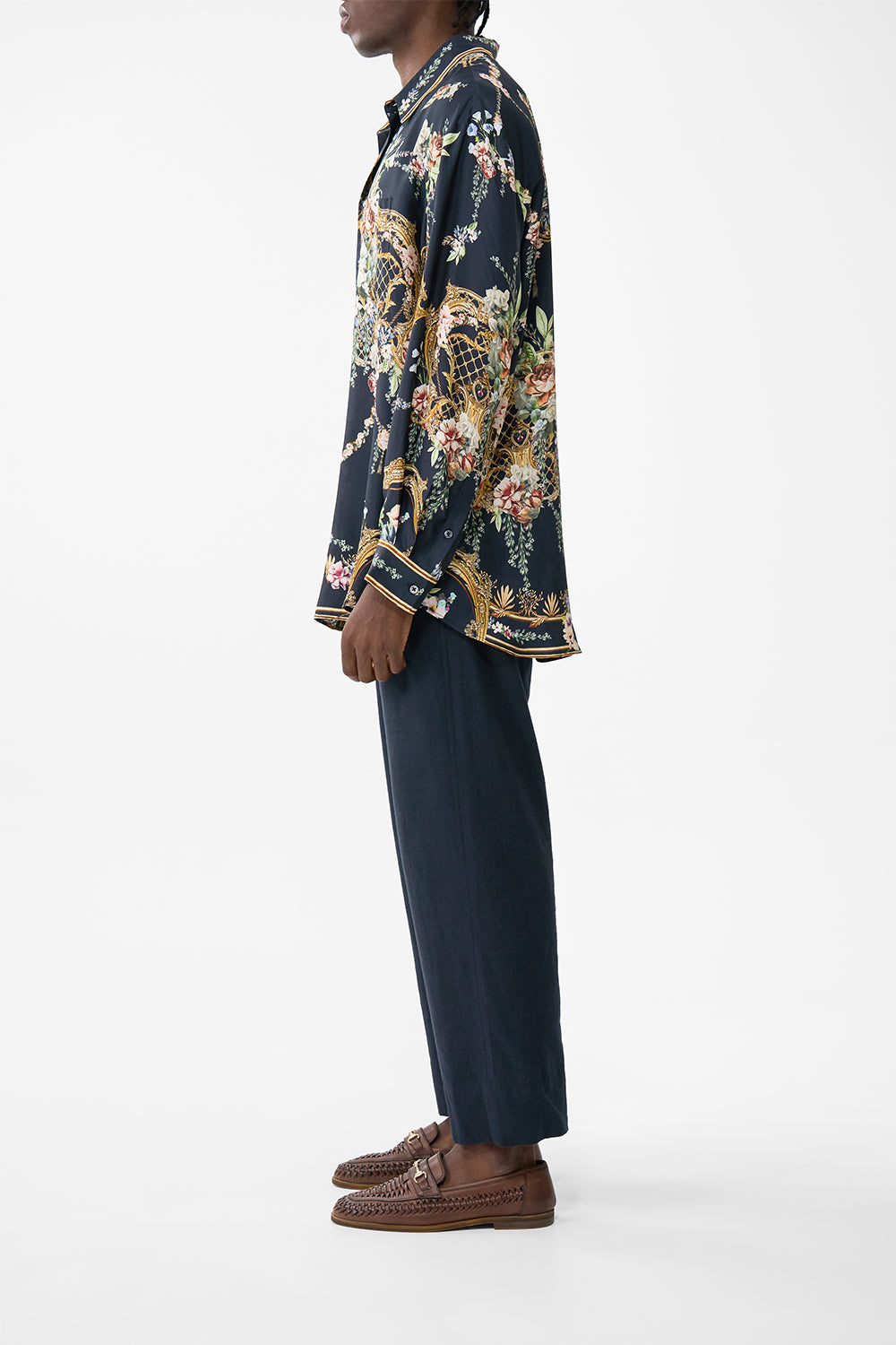 The CAMILLA LONG SLEEVE OVERSIZED SHIRT NOBLE ENDEAVOURS in our  print.