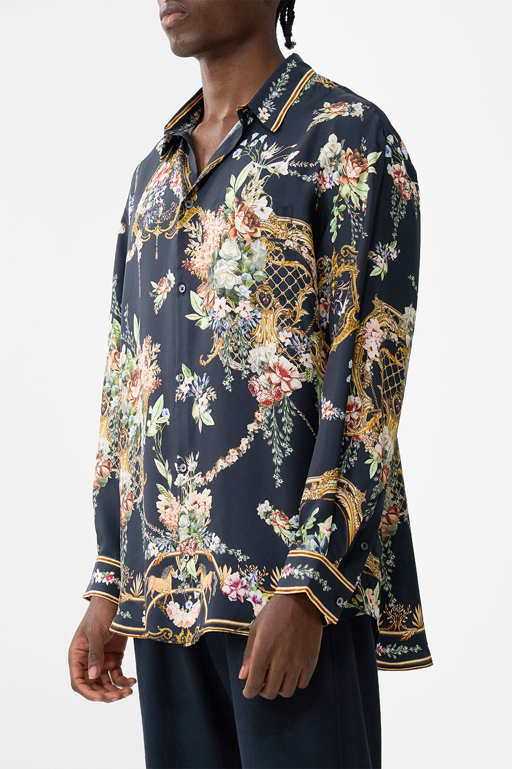 The CAMILLA LONG SLEEVE OVERSIZED SHIRT NOBLE ENDEAVOURS in our  print.