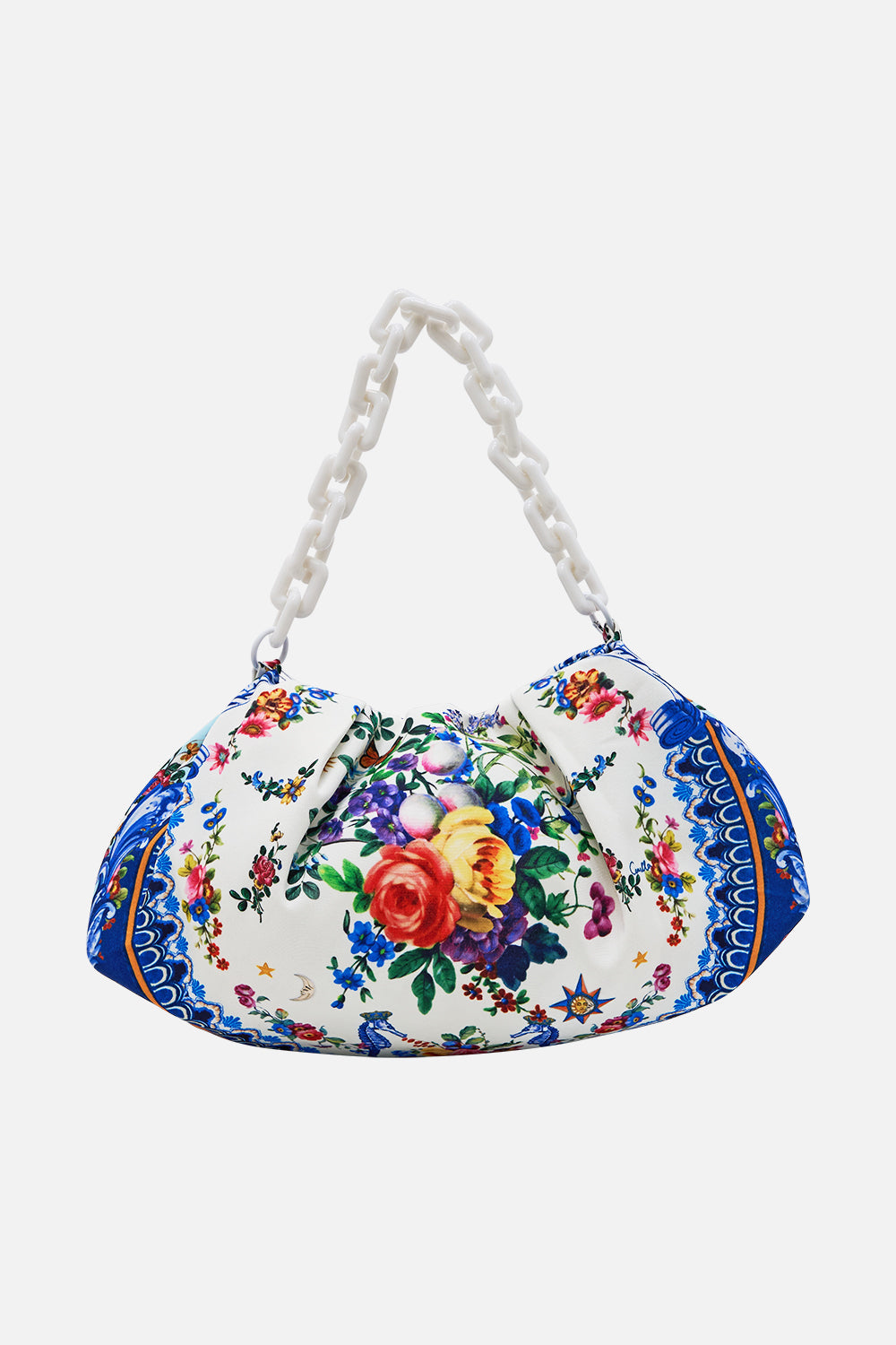 The CAMILLA OVERSIZED CLUTCH WITH CHAIN TILES DARLS in our  print.