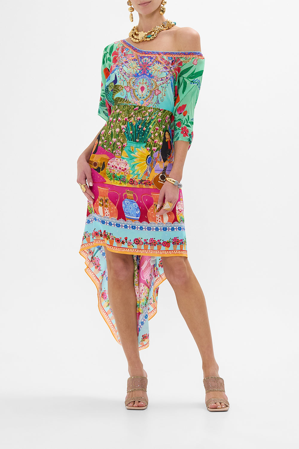 CAMILLA Round Neck Kaftan in Queens of Creation print. 