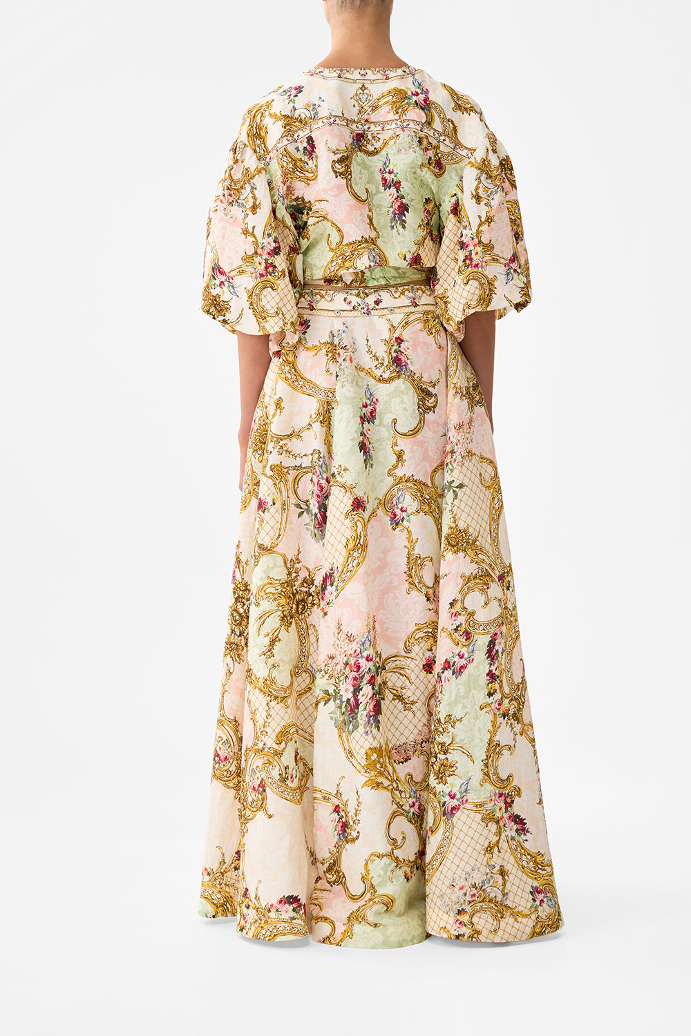 The CAMILLA TIE FRONT PUFF SLEEVE TOP THE QUEENS QUARTERS in our  print.