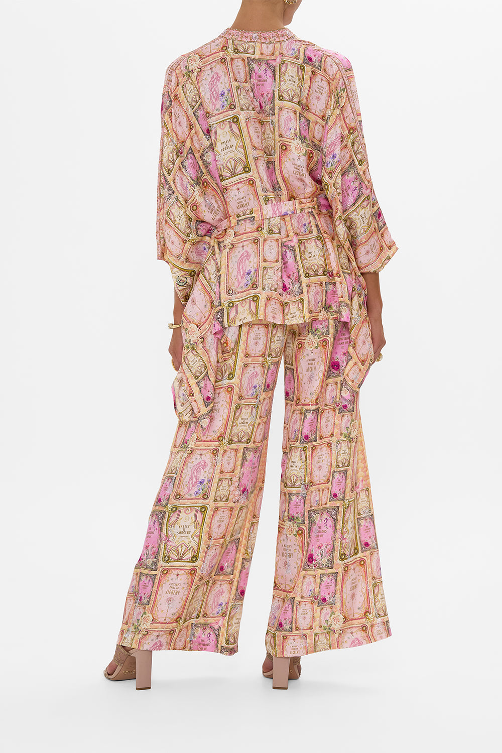 BUTTON THROUGH SCARF BLOUSE TOTALLY OZMOPOLITAN