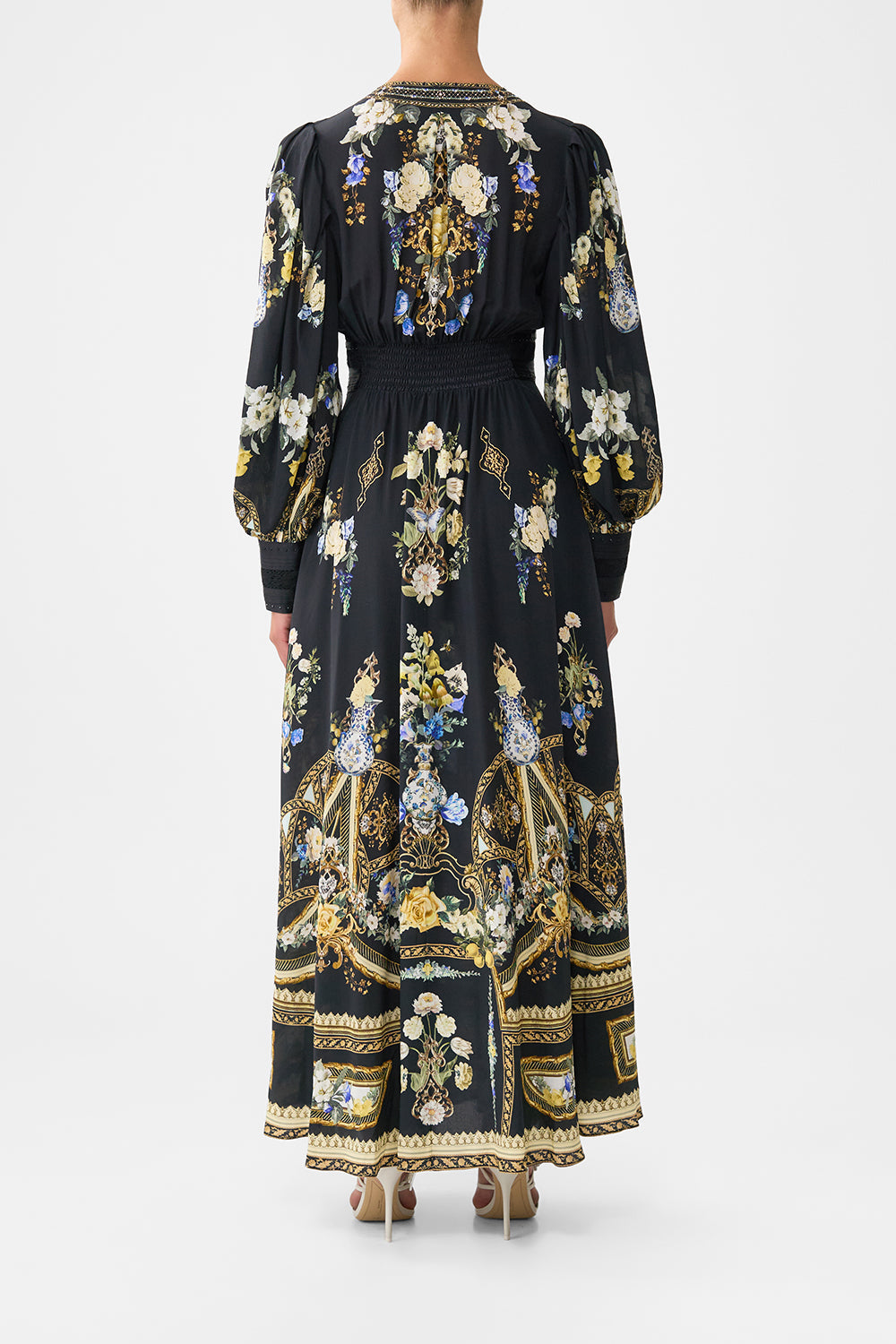 The CAMILLA shaped waistband dress with gathered sleeves from our print Ottoman elegance
