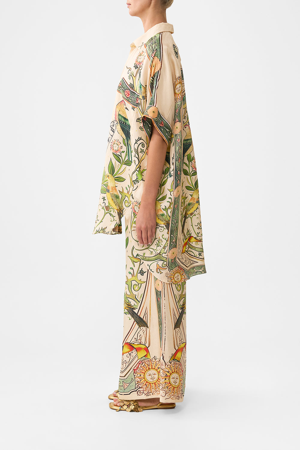 The CAMILLA OVERSIZED POCKET TUNIC HOUSE OF HOROSCOPES in our  print.
