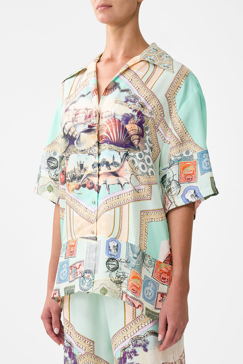 The CAMILLA OVERSIZED SHIRT WITH POCKET WITH LOVE FROM TÜRKIYE in our  print.
