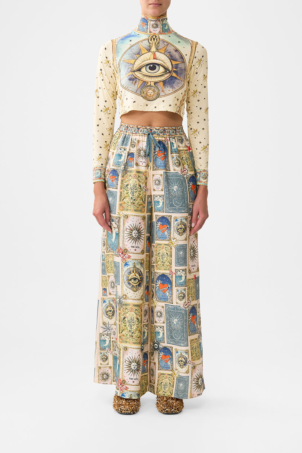 The CAMILLA CROPPED JERSEY TURTLENECK MY LUCKY STARS in our MY LUCKY STARS print.