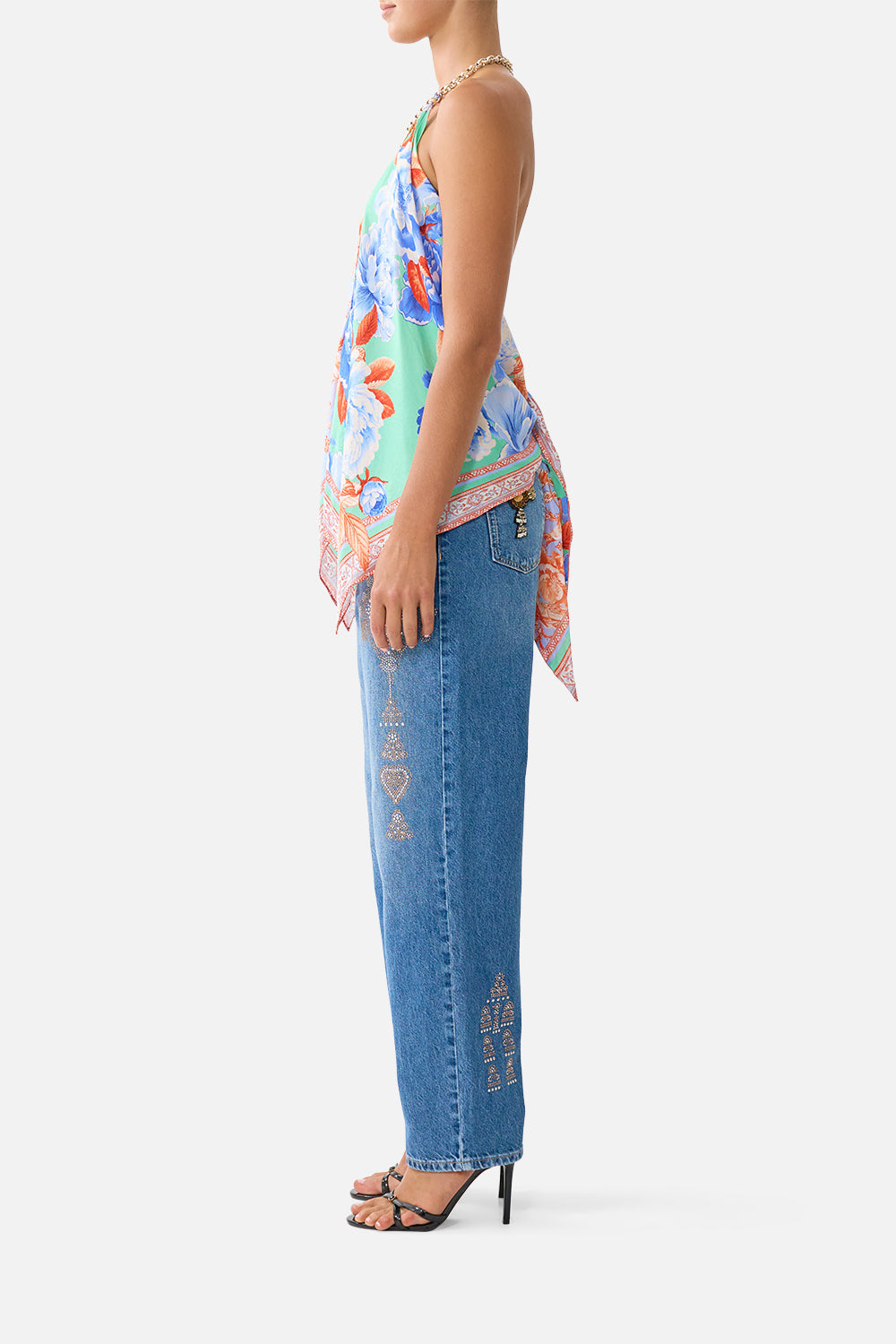 The CAMILLA knotted scarf top from our print Topkapi pop, side model view