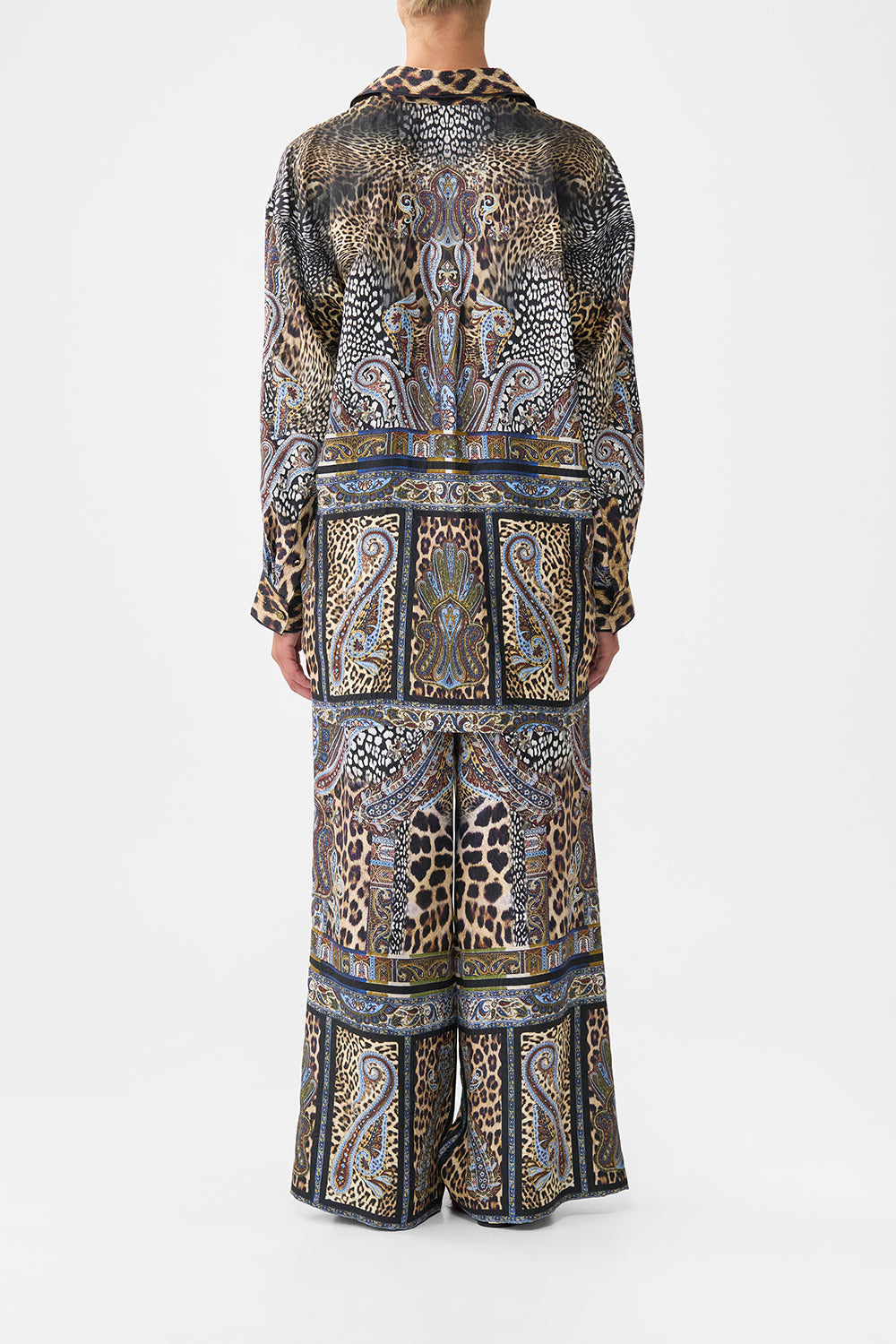 The CAMILLA OVERSIZED SHIRT ISTANBUL ANIMALIA in our  print.