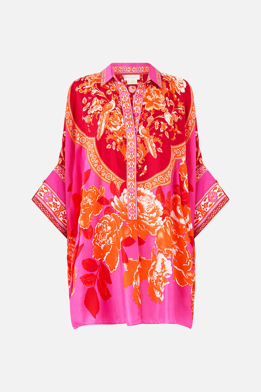 The CAMILLA BATWING SHIRT TILES OF TÜRKIYE in our  print.