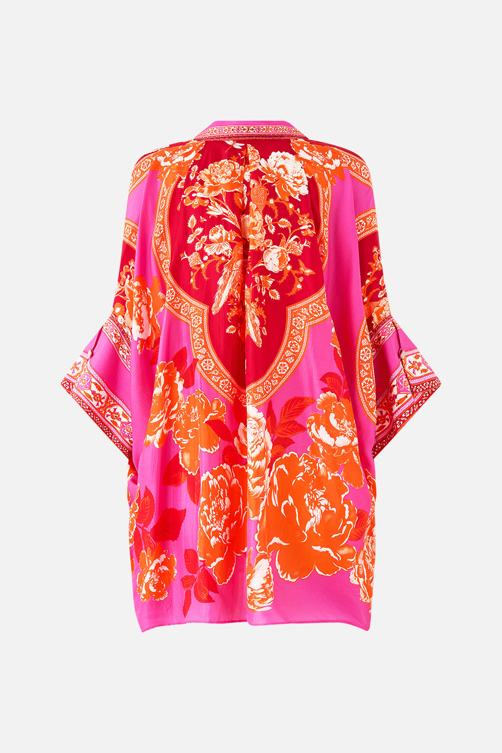 The CAMILLA BATWING SHIRT TILES OF TÜRKIYE in our  print.