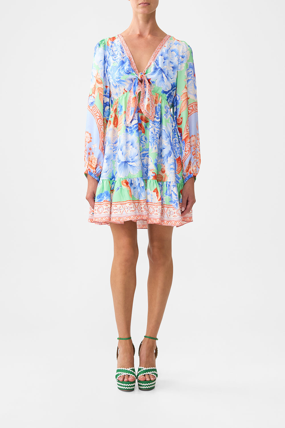 The CAMILLA short tie front blouson dress from our print Topkapi pop