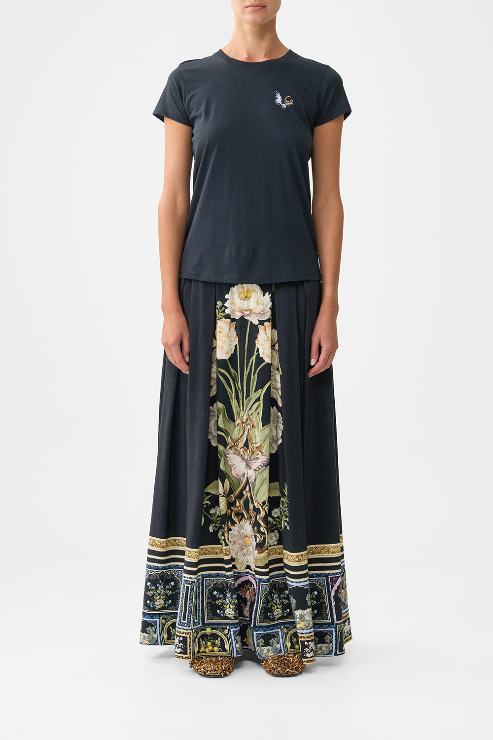 The CAMILLA slim fit round neck t-shirt from our print Ottoman elegance