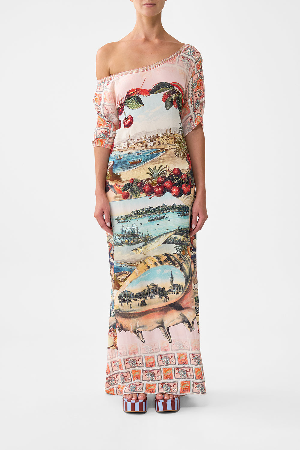 The CAMILLA round neck kaftan from our print notes from the road