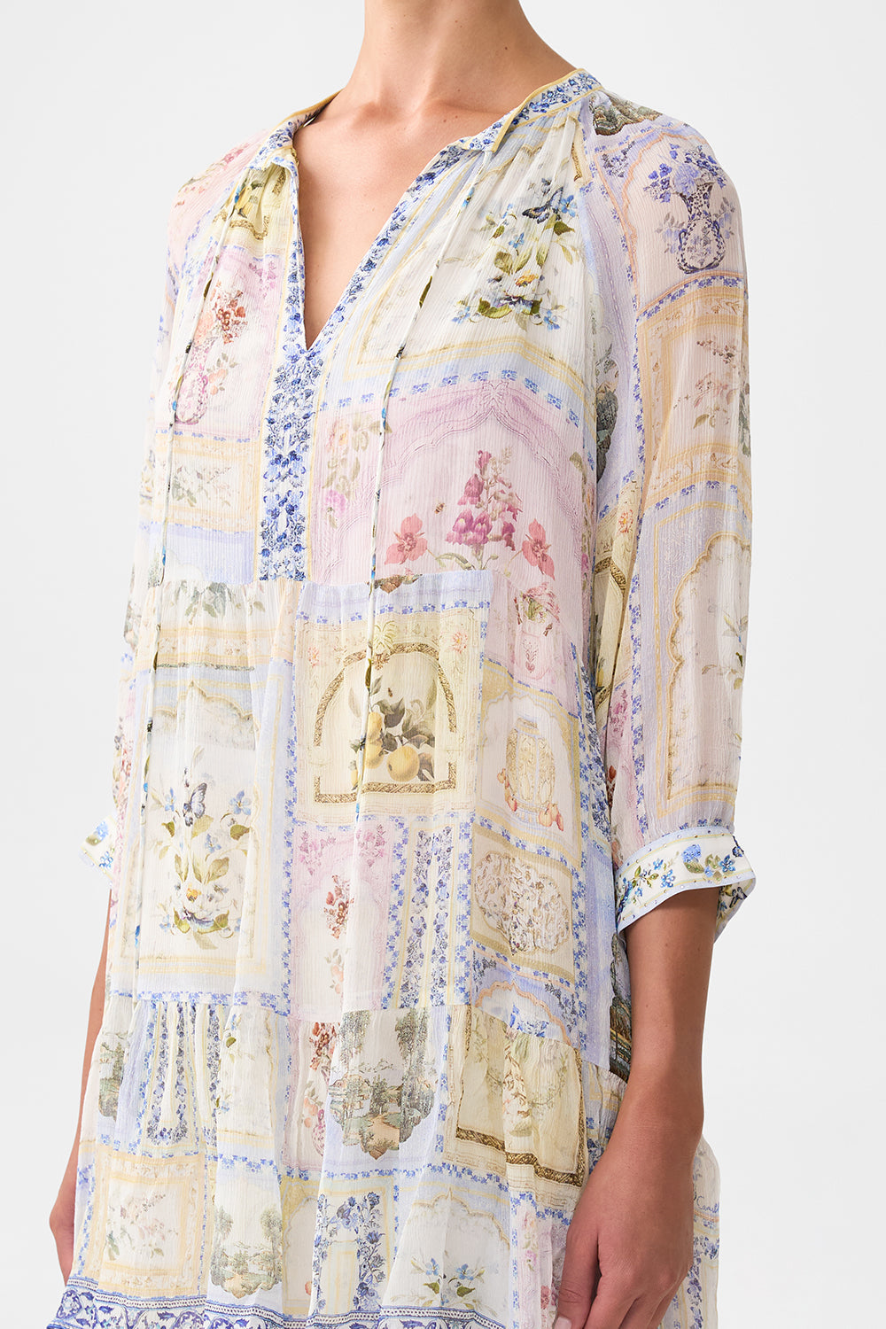 The CAMILLA SHORT GATHERED PANEL DRESS BOTANICAL BALLADS in our  print.